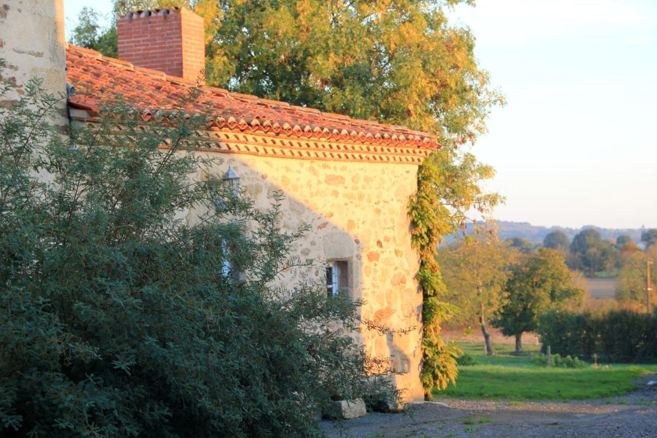 Les Chambres D'Hotes De La Metairie Du Bourg Les Herbiers Buitenkant foto